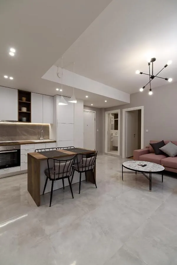 Blu & Marrone Suites-Parking Included Thessaloníki