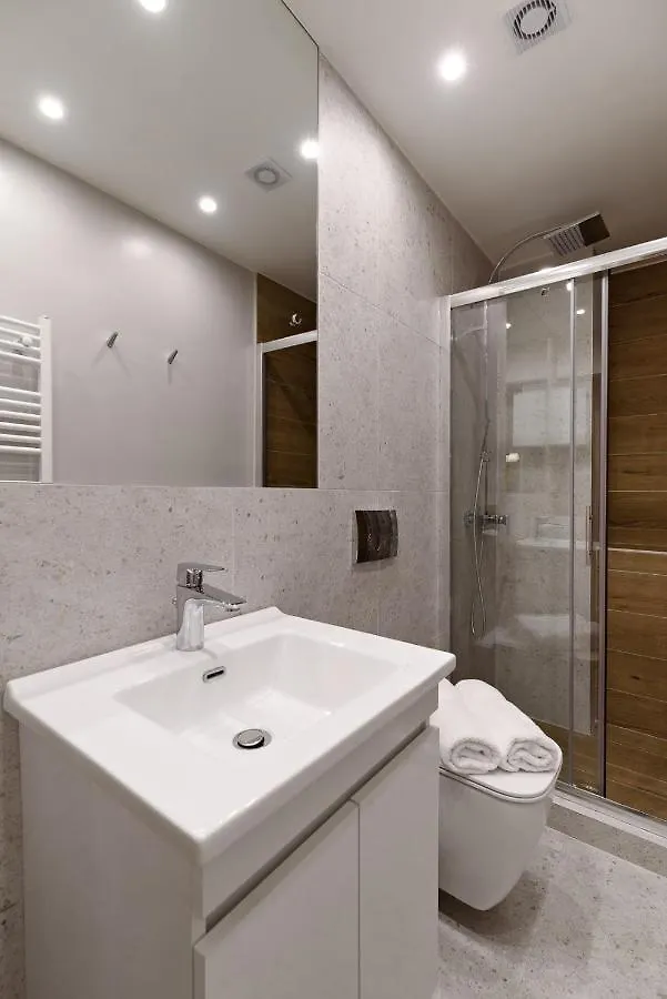 Lägenhet Blu & Marrone Suites-Parking Included Thessaloníki Grekland