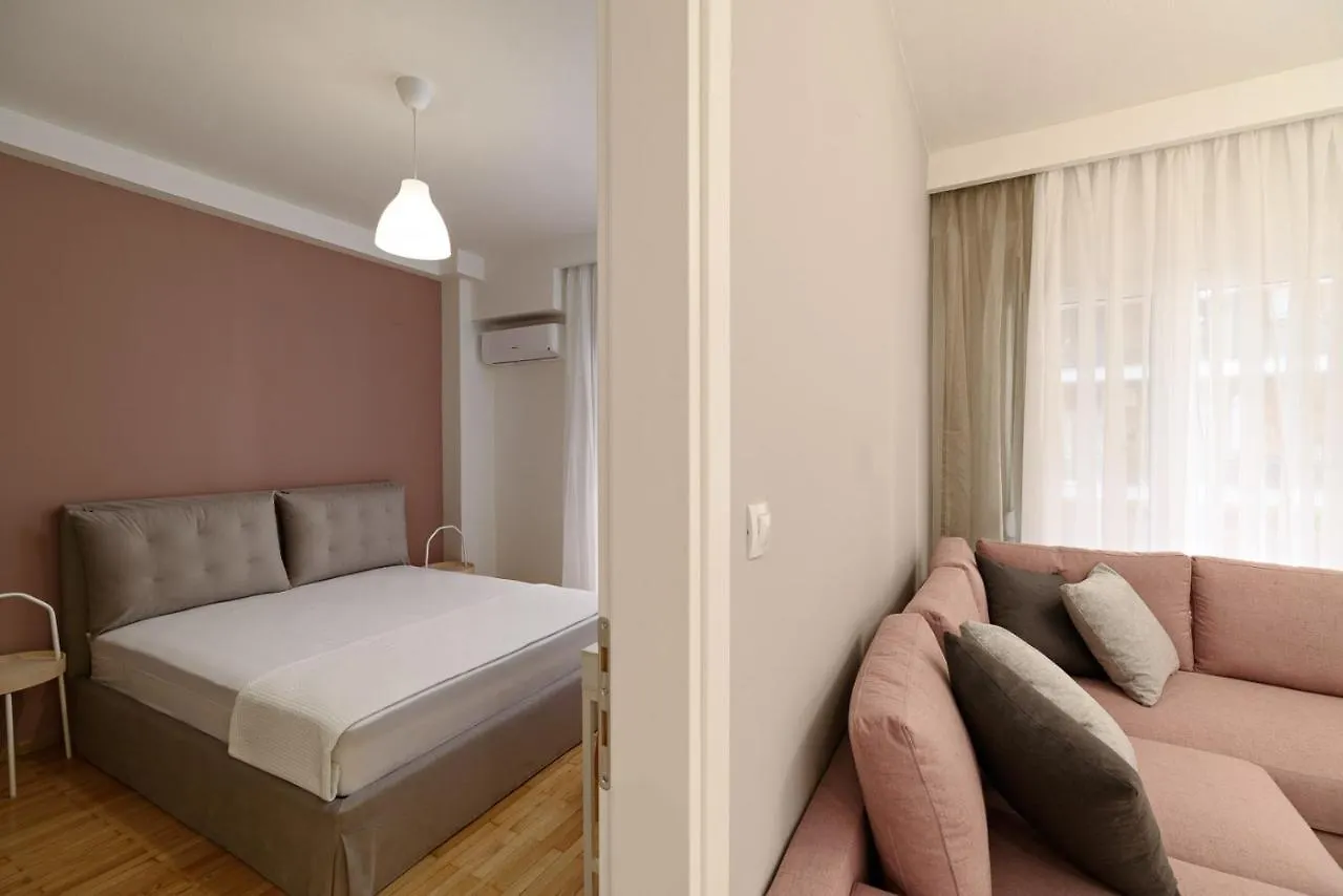 Blu & Marrone Suites-Parking Included Thessaloniki